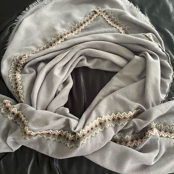 Scarf - Picture 5 of 5